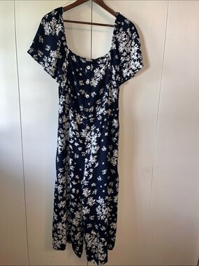 Floral Square Neck floral Navy romper women’s L